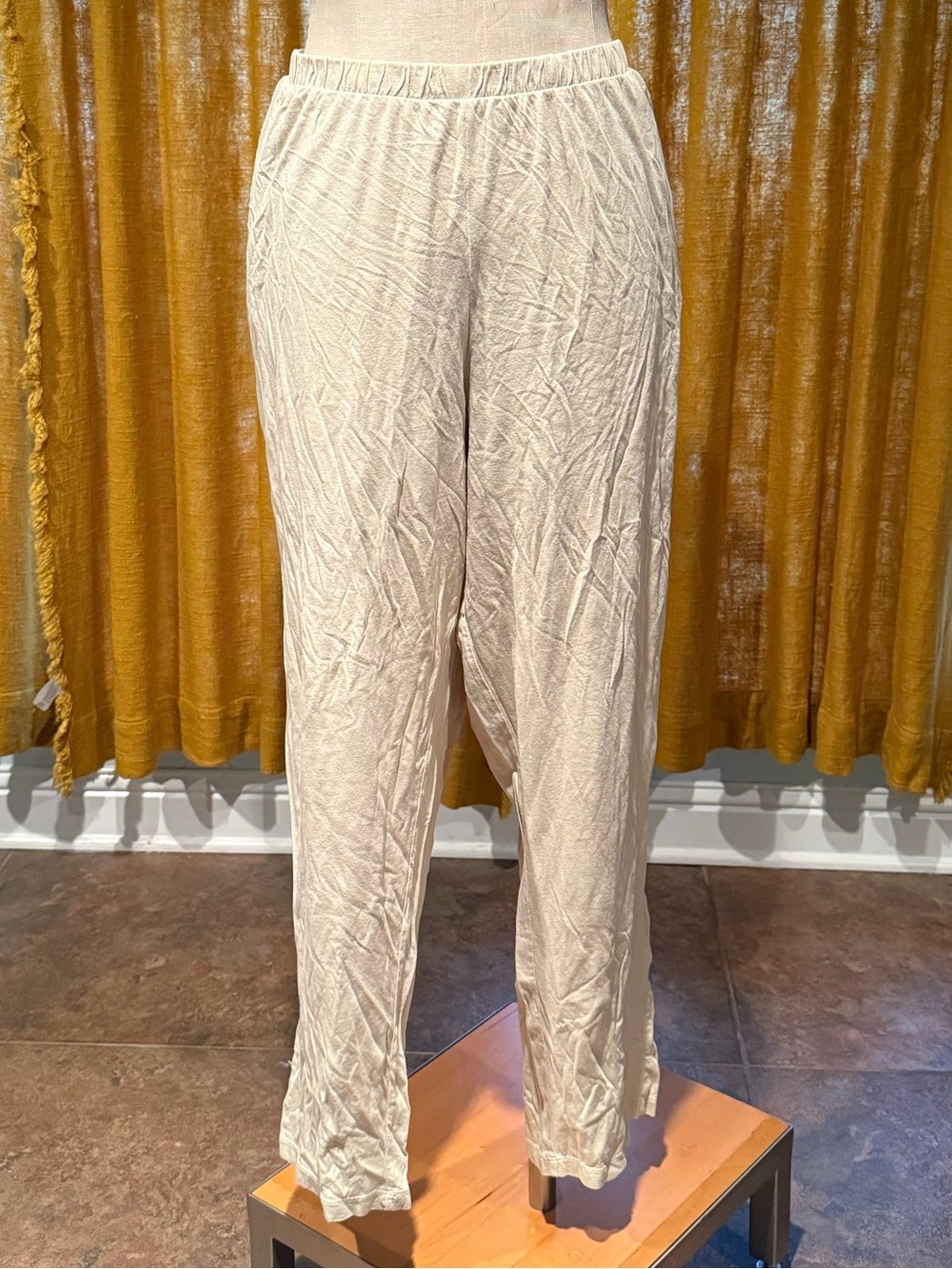 Women's Cream Elastic-Waist Lounge Pants